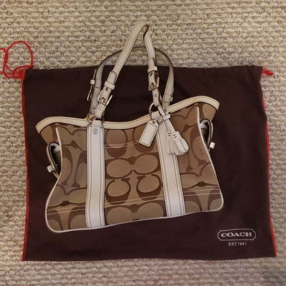 Coach Bag - Picture 1 of 3